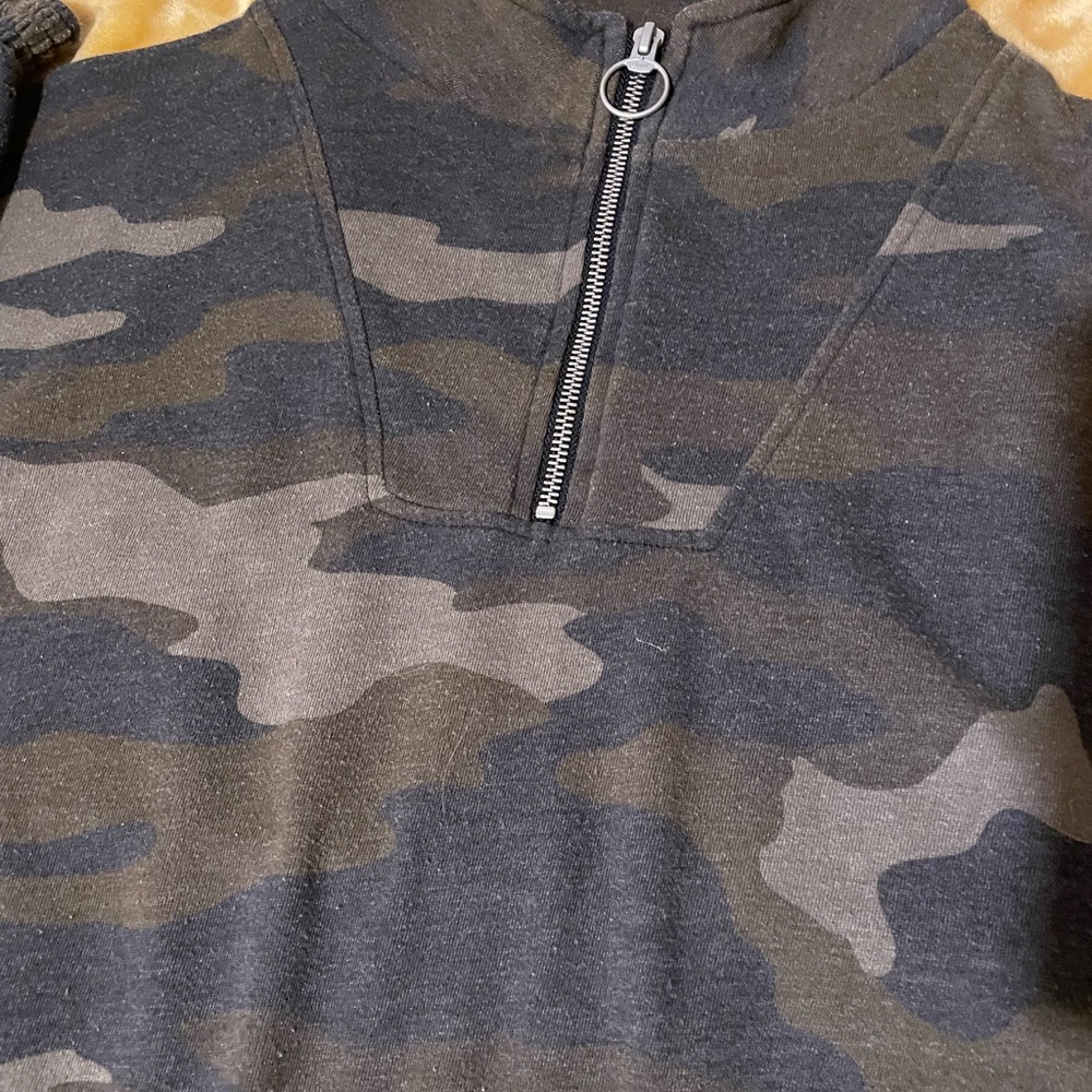 PINK camo oversized sweatshirt, size L